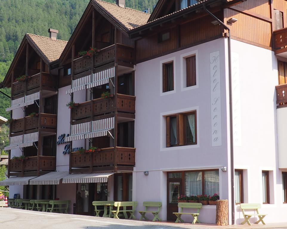 Hotel Serena Dimaro Exterior foto